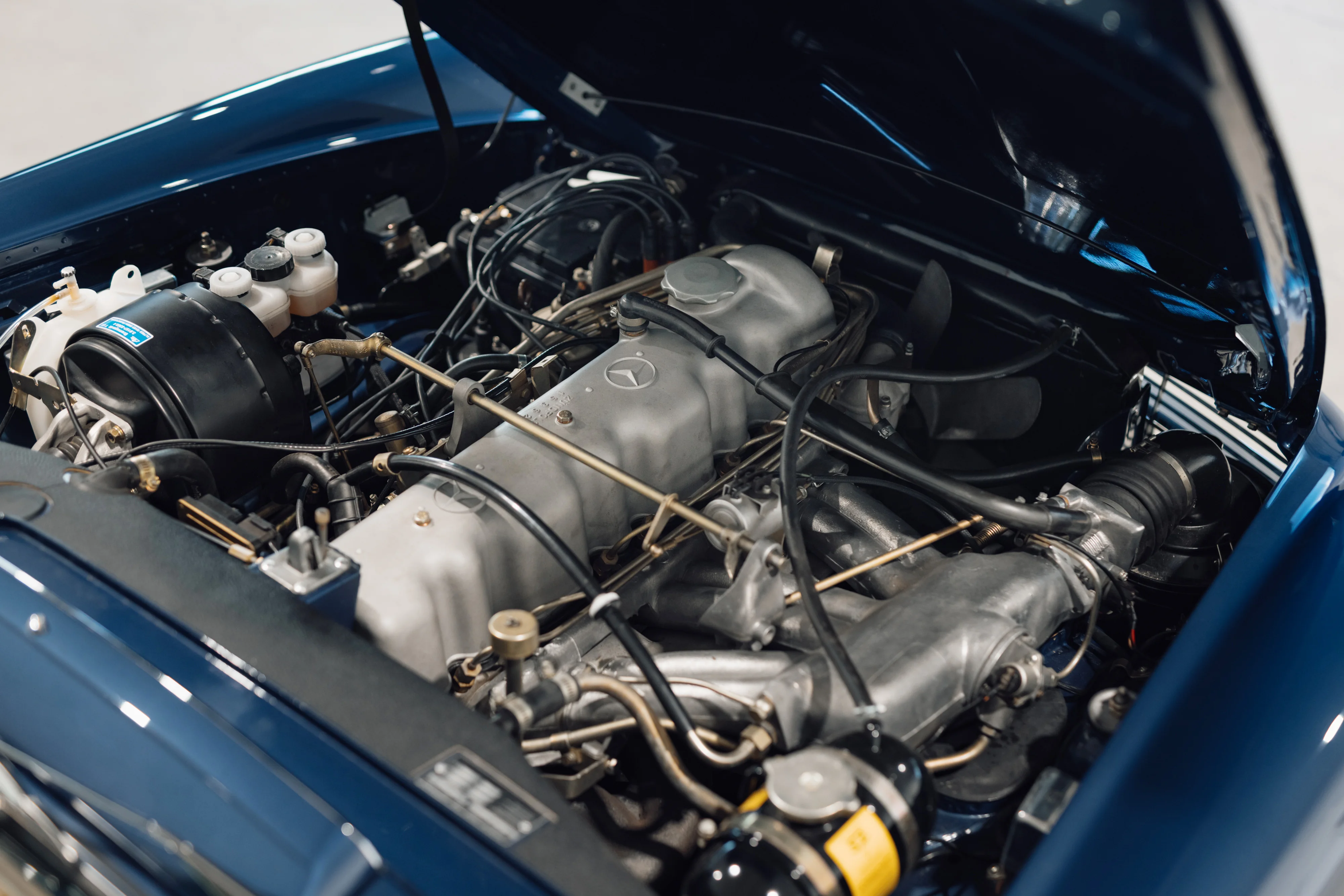 Mercedes-Benz 280 SL